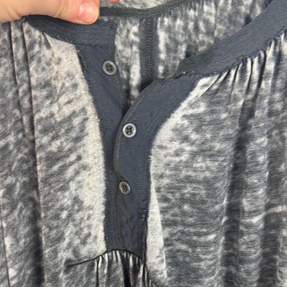 We The Free Black and Gray Long Sleeve Tee - Picture 3 of 11